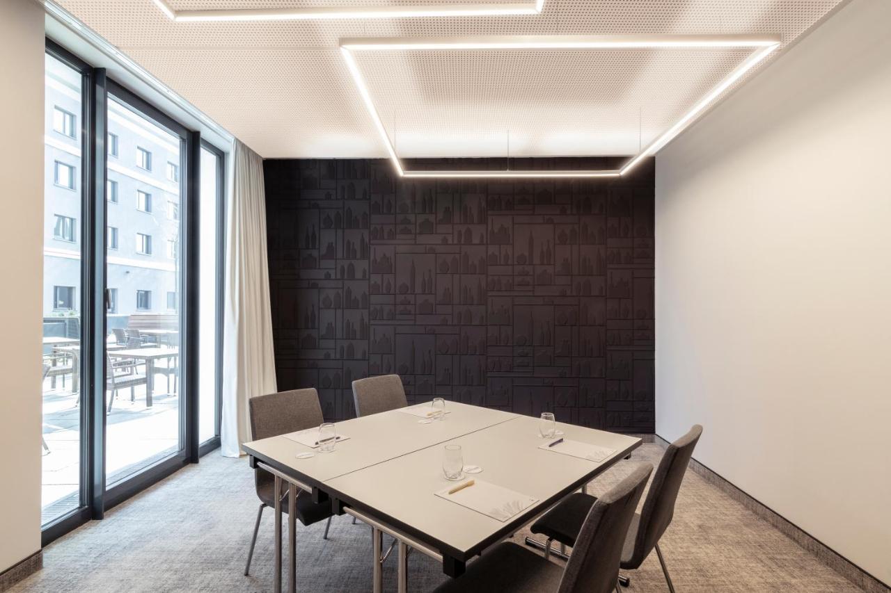 Hotel Novotel Airport 4*