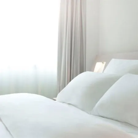 Novotel Airport