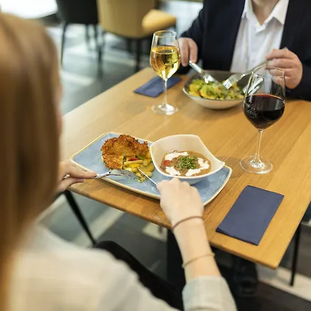 Novotel Airport Hotel Dusseldorf