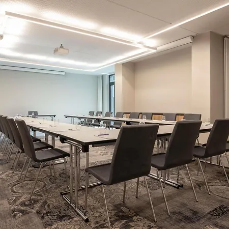Hotel Novotel Airport 4*