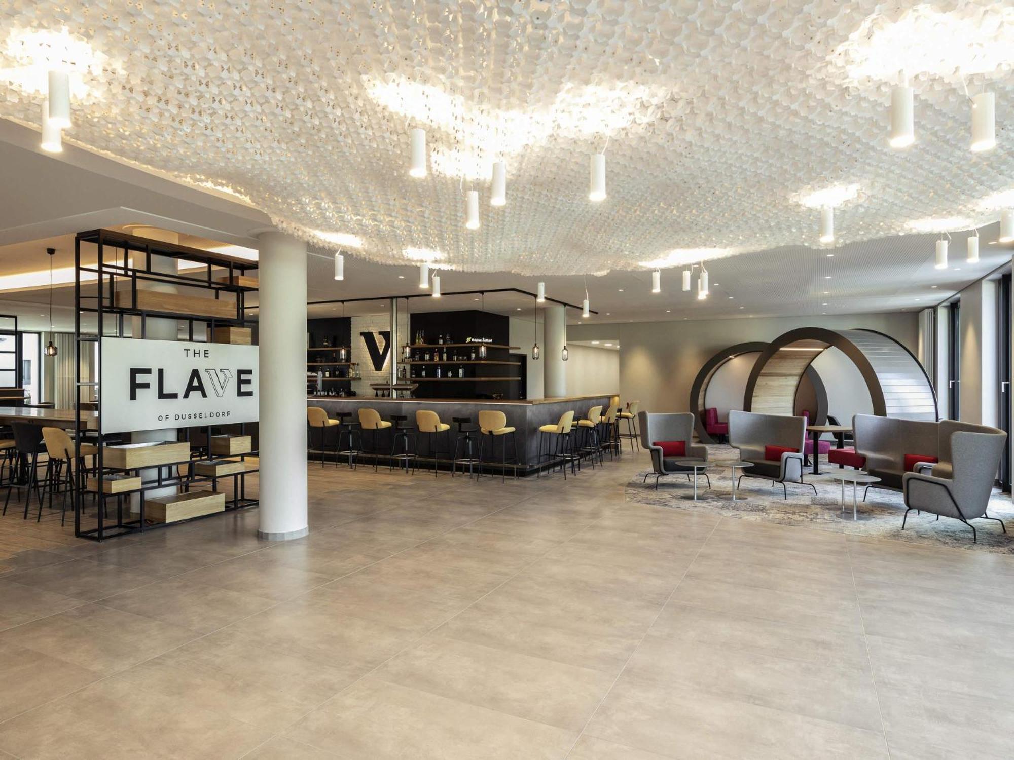 Hotel Novotel Airport 4*