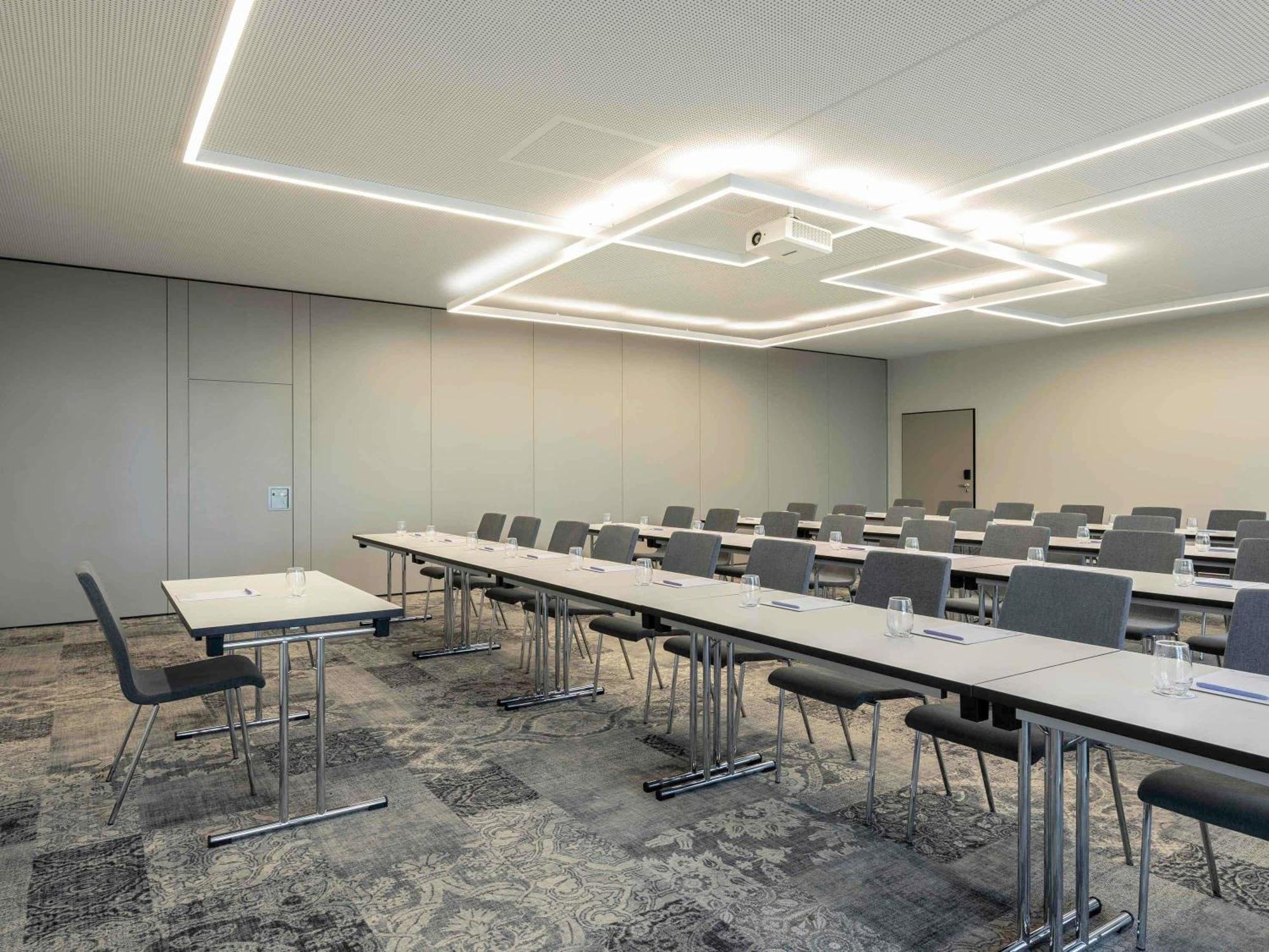 Novotel Airport Hotel