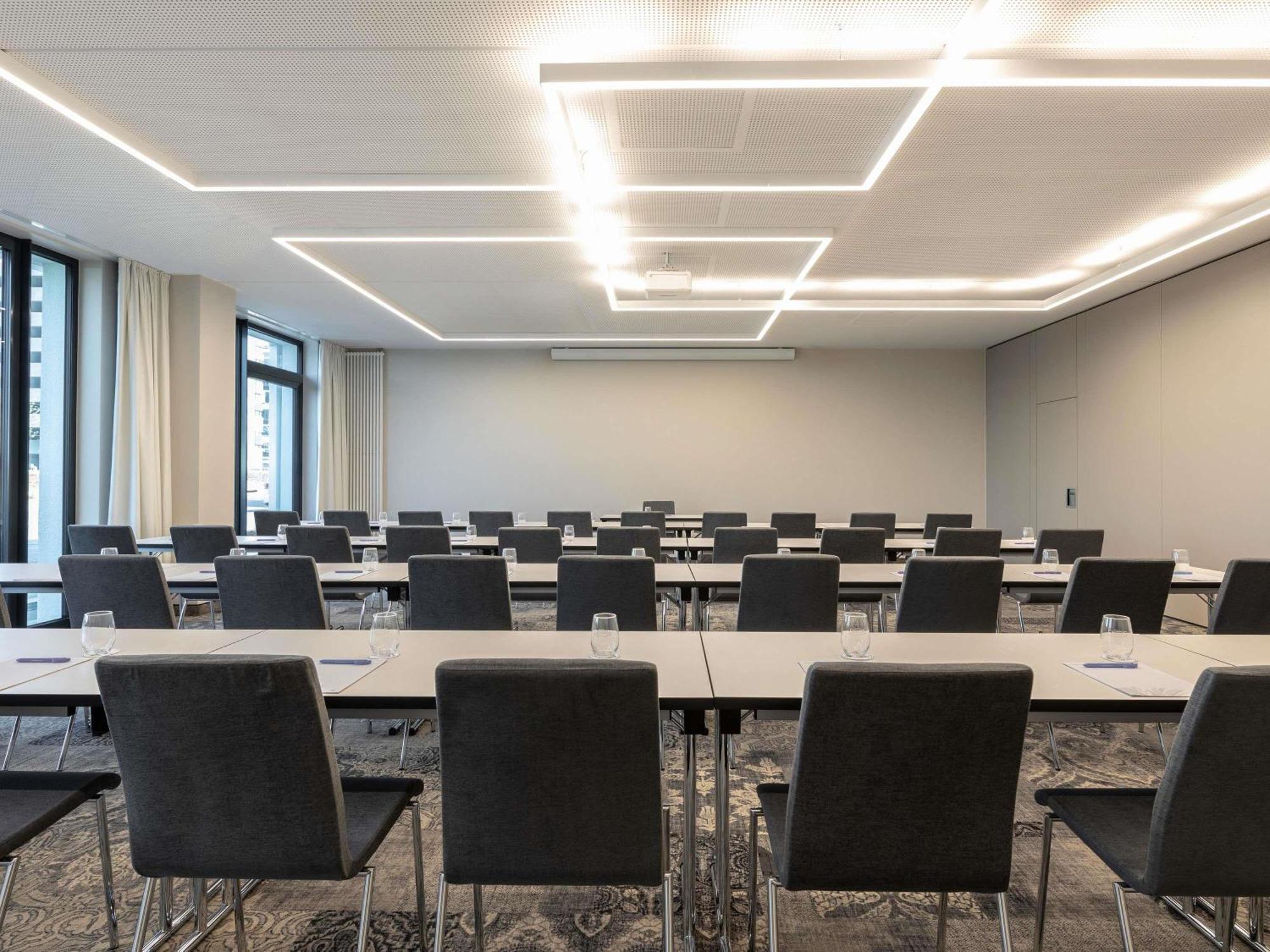 Novotel Airport Hotel Dusseldorf